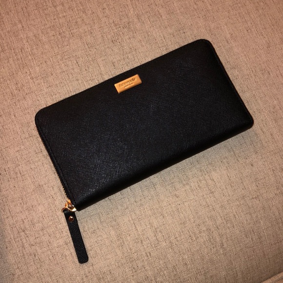 kate spade Handbags - Host Pick ♥️ NWT Kate Spade Black Leather Wallet